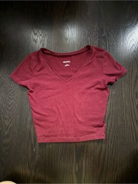 Wild Fable Women’s V-Neck Cropped Tee - Burgundy